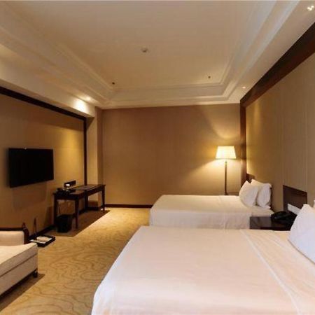 Linyi Blue Horizon International Hotel Yi He Esterno foto