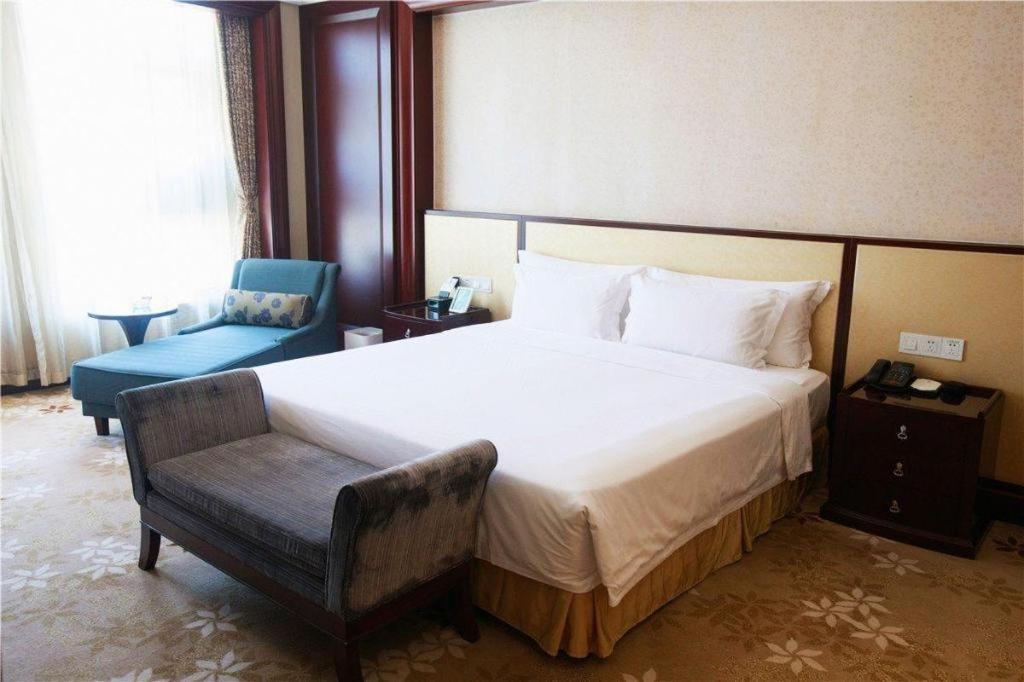 Linyi Blue Horizon International Hotel Yi He Esterno foto