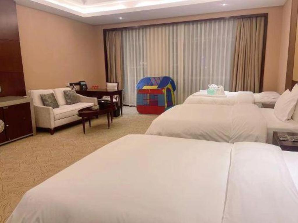 Linyi Blue Horizon International Hotel Yi He Esterno foto