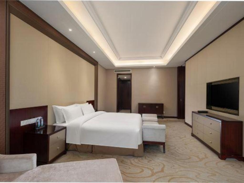 Linyi Blue Horizon International Hotel Yi He Esterno foto