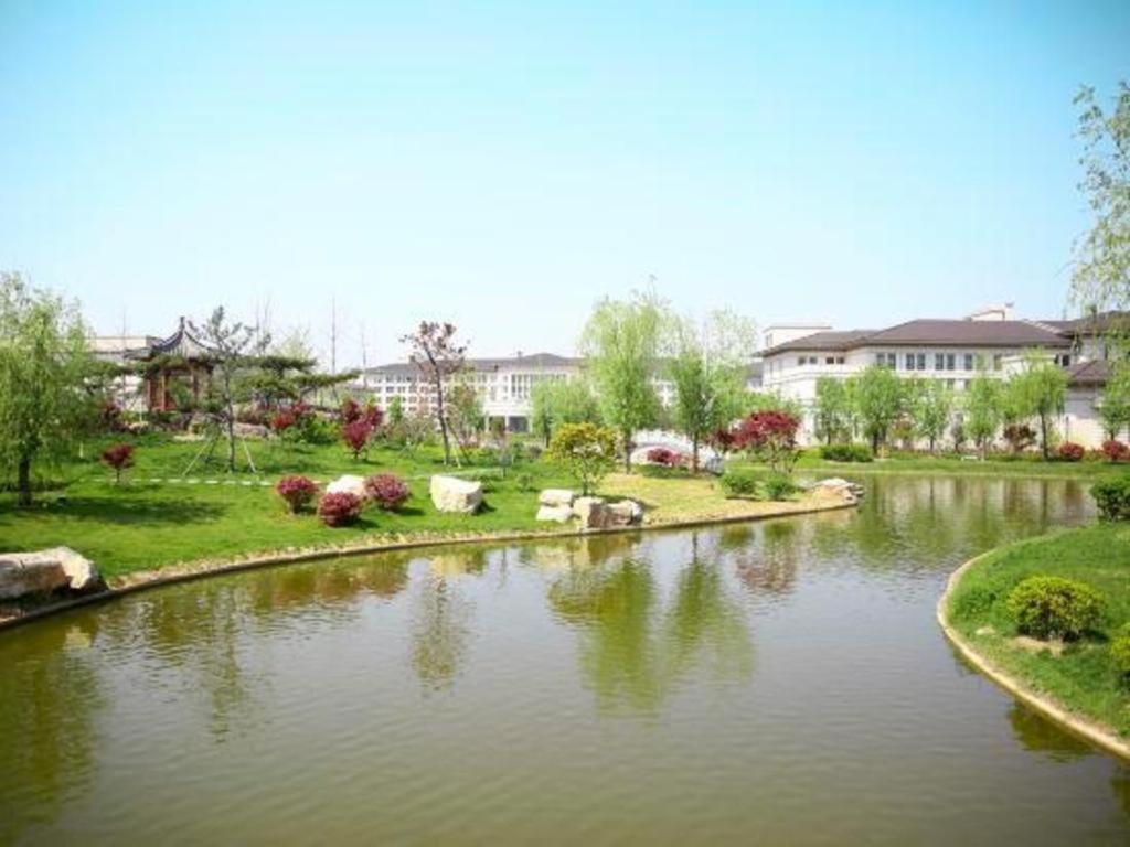 Linyi Blue Horizon International Hotel Yi He Esterno foto