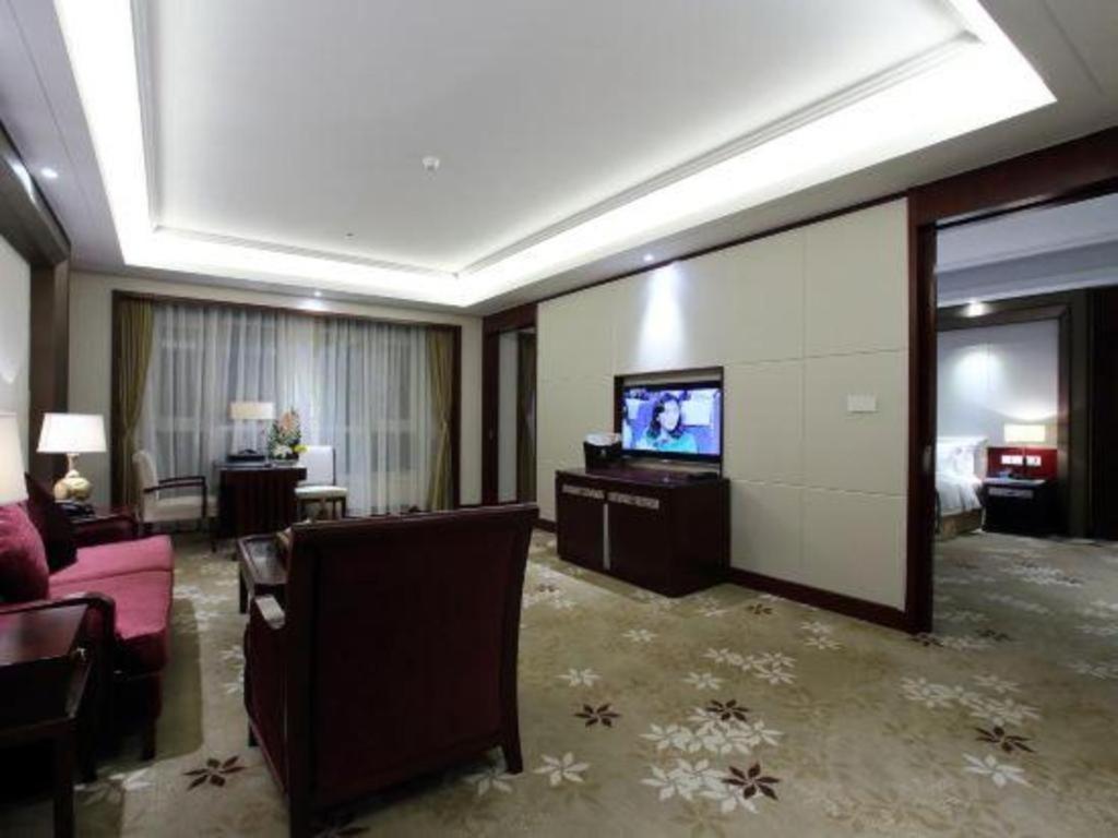 Linyi Blue Horizon International Hotel Yi He Esterno foto