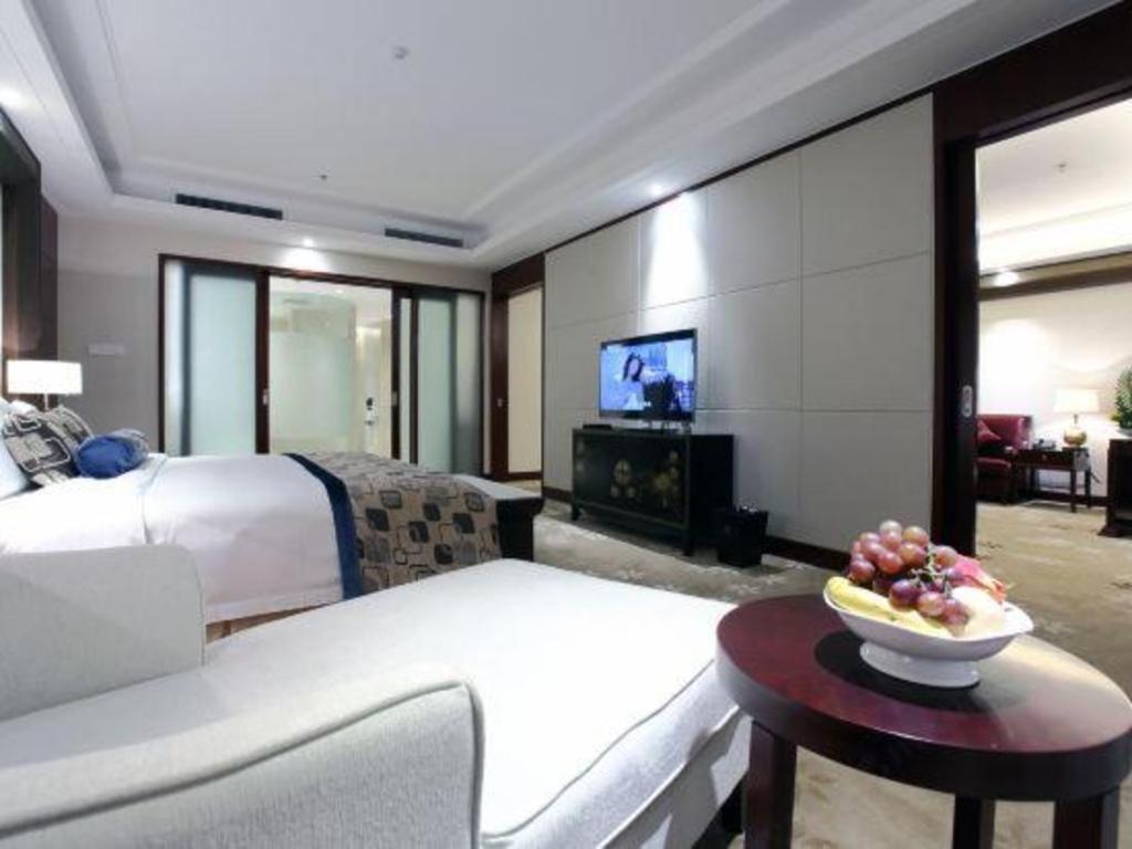 Linyi Blue Horizon International Hotel Yi He Esterno foto